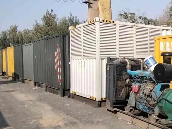 吕梁200KW柴油发电机机组每小时油耗是多少？